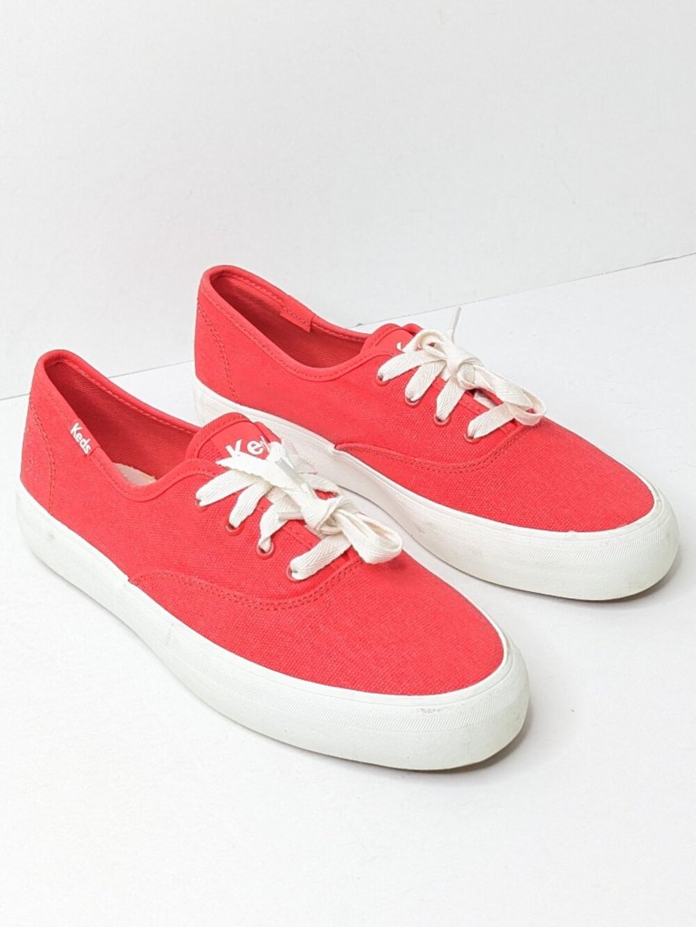 Keds Women's Champion Lace-Up Sneakers Red Unisex 6.5 (EU 38.5)